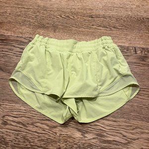 FLORID FLASH LULULEMON 2.5” HOTTY HOT SHORTS